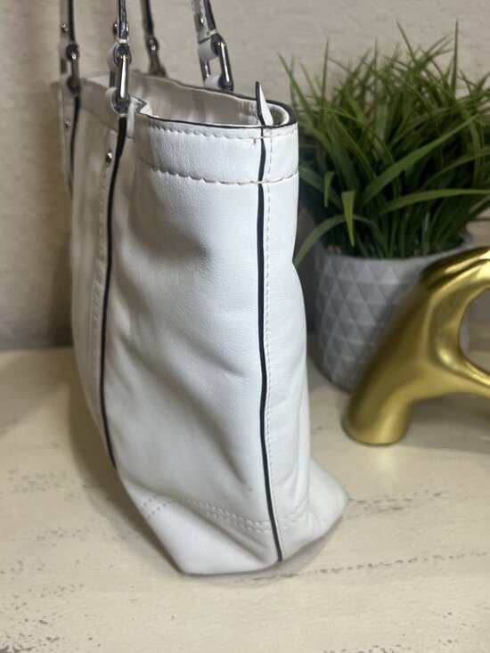Coach (2008) East West Gallery Tote White Leather Tote Shoulder Handbag Y2K main image 1